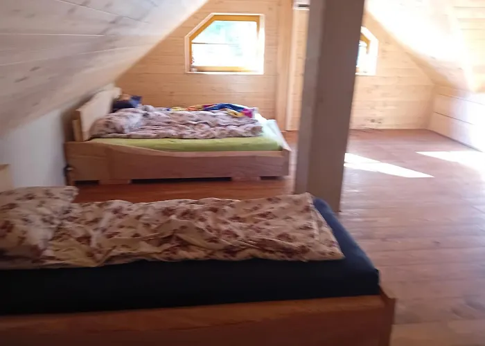 Hisa Sujica * Ljubljana